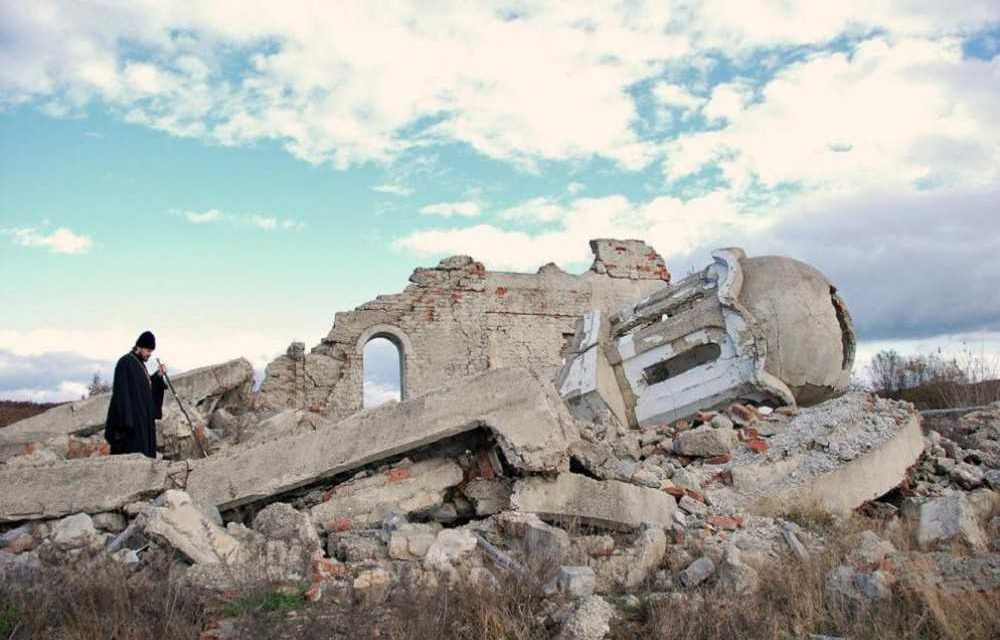 MUSULMANII albanezi continua sa distruga manastiri ORTODOXE in Serbia (VIDEO)