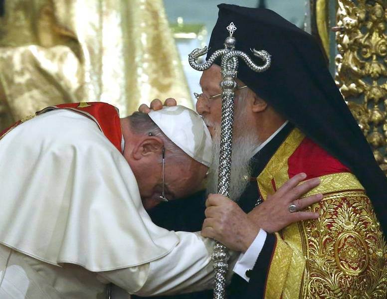 Papa Francisc în Fanar: întîlnire întru dragostea lui Hristos sau uniatizarea Ortodoxiei?