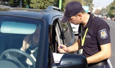 Șoferii din R.Moldova ar putea fi scutiți de obligativitatea de a purta permisul de conducere