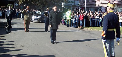 Arad: De ziua Armatei Române s-a intonat imnul SUA înaintea celui al României