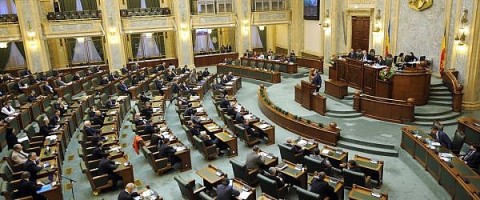 România: Parlamentul a RESPINS legea parteneriatelor homosexuale