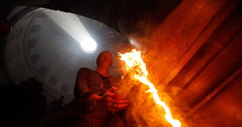 Cine vrea să împrăştie lumină trebuie să se pregătească să ardă. Aceasta este lecţia pe care ne-o predă lumânarea!