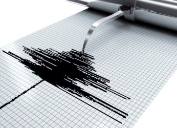 Val de cutremure în Japonia: Zeci de morţi şi importante pagube materiale