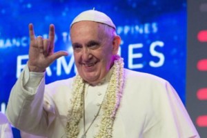 De ce plâng copiii la „botezul papei”: Papa FRANCISC crede că dacă unul dă nota ceilalţi prezenţi îl imită ca nişte maimuţe