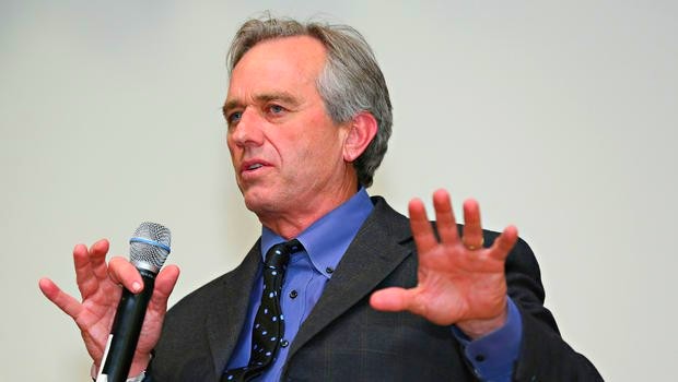 Unul dintre cei mai cunoscuți contestatari ai vaccinurilor, ales de Donald Trump să conducă o comisie specială privind siguranța vaccinurilor. Cine este Robert F. Kennedy Jr.