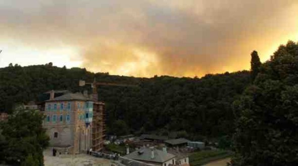 Minune a Maicii Domnului în timpul incendiilor din Sfântul Munte