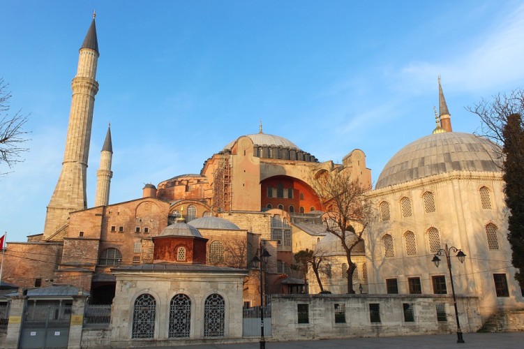 Rupeti lanturile, deschideti Hagia Sofia! – manifestatie de proportii a musulmanilor din Turcia