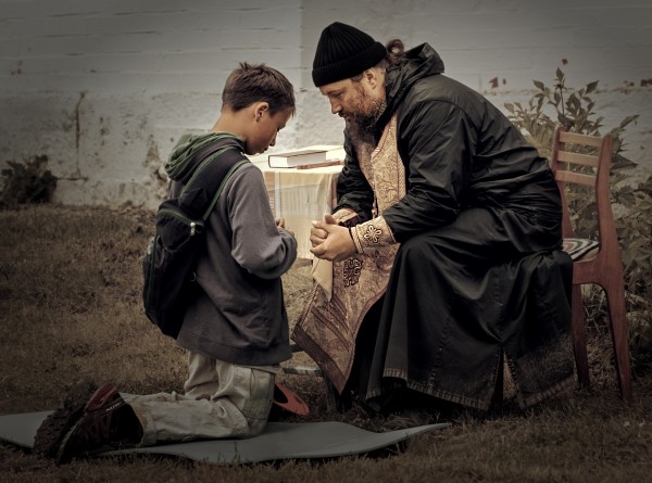 Pe tine însuţi doftoriceşte-te, pe tine miluieşte-te, bârna ta scoate-o din ochiul tău