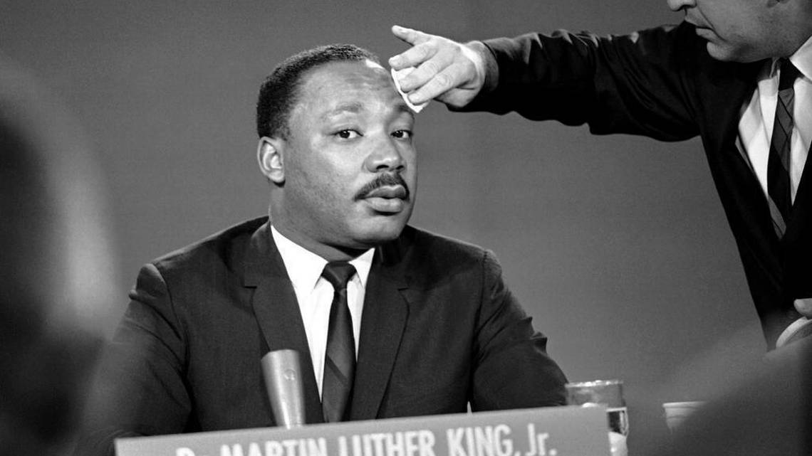 Document declasificat de FBI: Martin Luther King nu era deloc aşa inteligent cum se credea. A avut legături amoroase cu cel putin patru femei