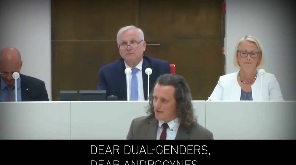 Deputat german ironizează isteria teoriei gender adresându-se în parlament către 60 de GENURI diferite, listă adoptată deja de Facebook