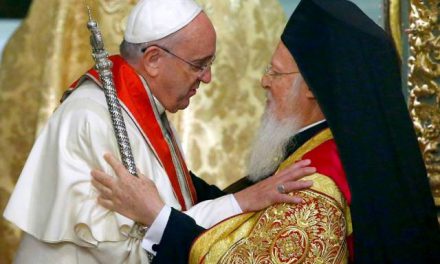 Patriarhul Constantinopolului a zburat la Roma pentru a se întîlni cu papa