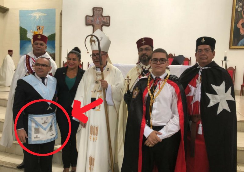 Știre ce a provocat mînia papistașilor simpli: În Brazilia papistașii au săvârșit o liturghie pentru… masoni