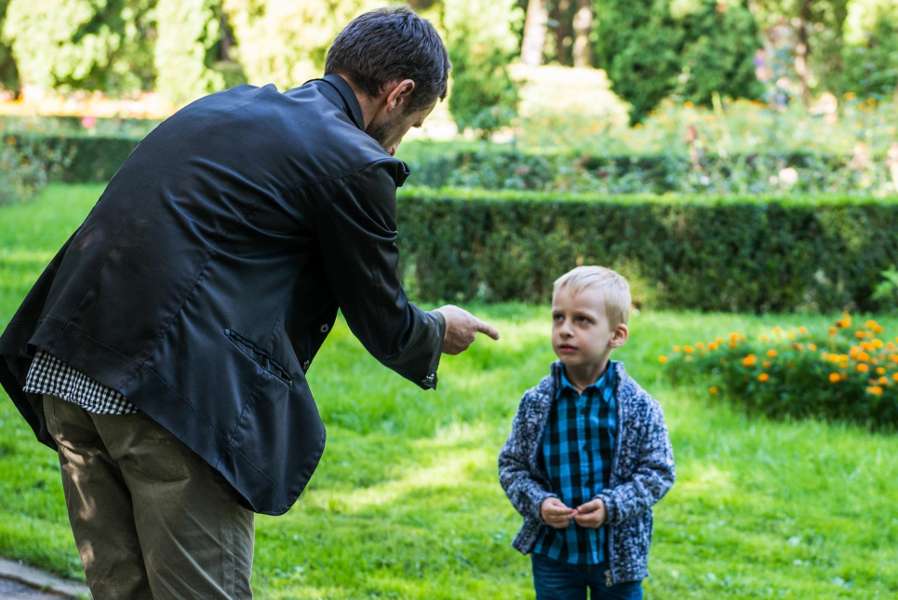 Nimeni nu voieşte să păcătuiască faţă de Dumnezeu, chiar dacă toţi păcătuim fără să fim siliţi