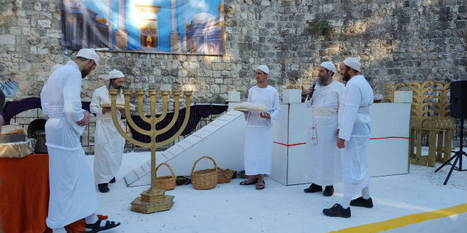 Cu ocazia hanukkah, în Ierusalim va fi consacrat un altar din piatră pregătit pentru cel de-al Treilea Templu