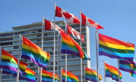 Şantaj de alt nivel: Pentru a primi finanţare, şcolile din Canada TREBUIE să promoveze agenda lgbt