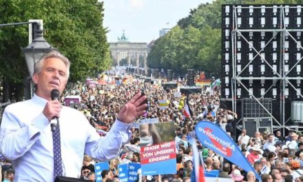 Речи Роберта Кеннеди младшего на многомиллионном митинге в столице Германии