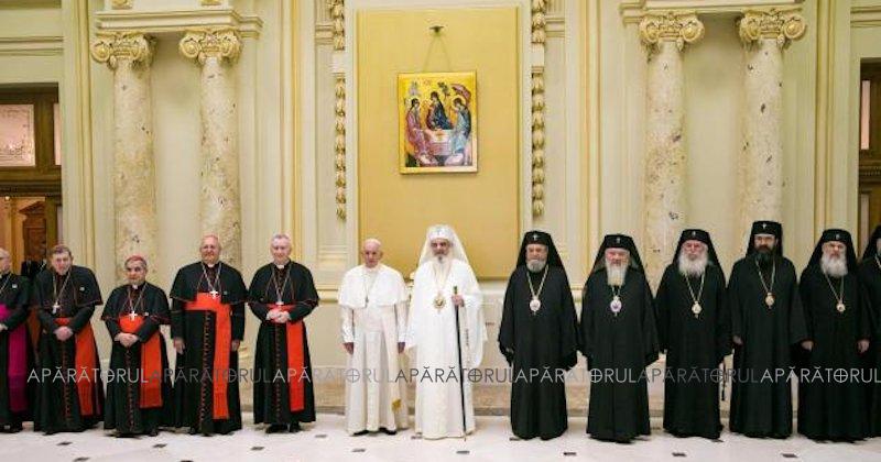 Patriarhia Română e de acord să sărbătorească Paștile împreună cu papistaşii, dar se lovește de refuzul Bisericii Ortodoxe Ruse