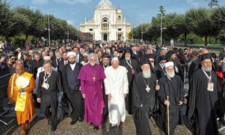 Potrivit Sfinţilor Părinţi, cel mai mare păcat este păcatul împotriva credinţei ortodoxe deoarece ne lipseşte de harul Sfântului Duh